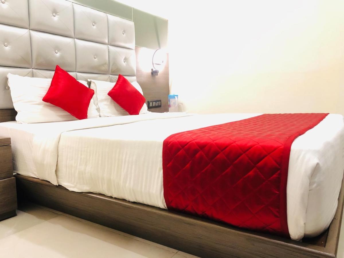 Hotel Guestinn Residency Мумбаи Экстерьер фото