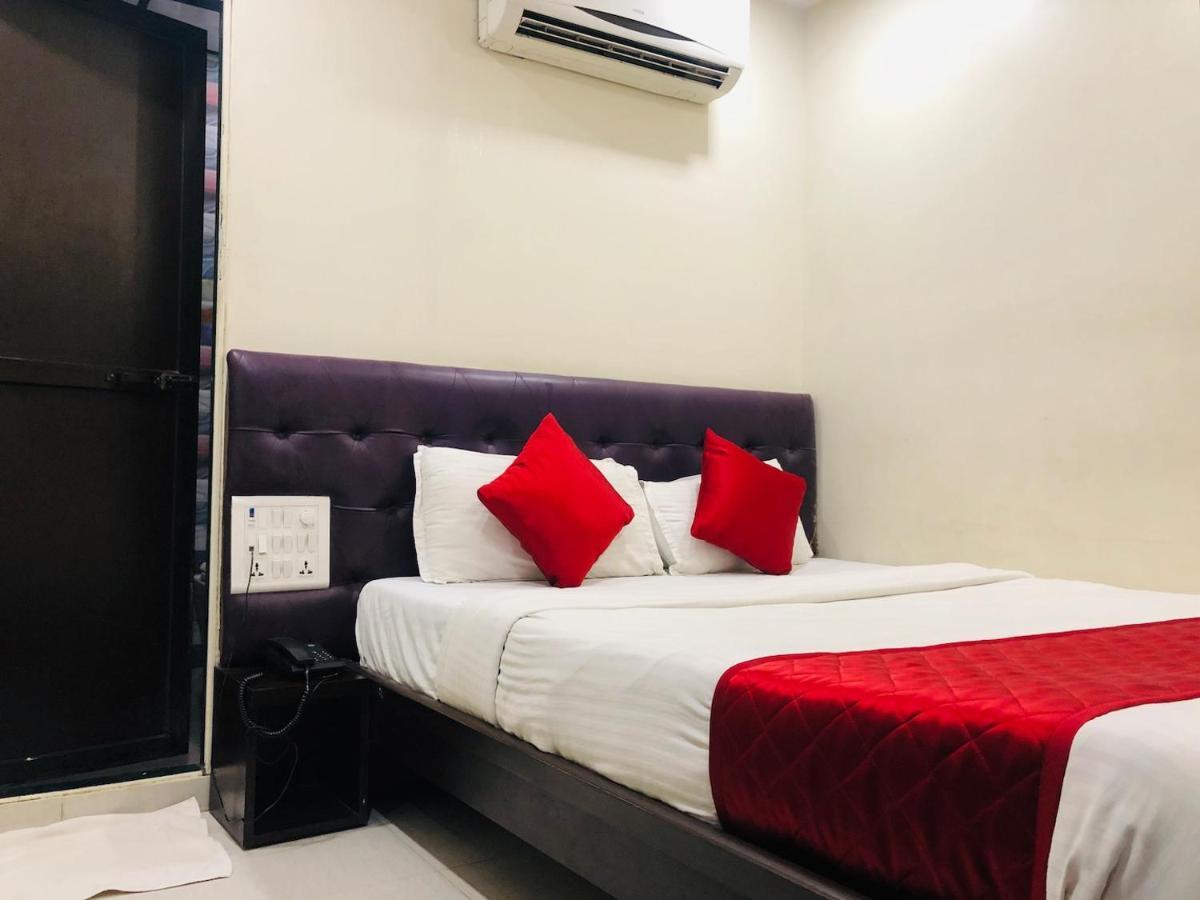 Hotel Guestinn Residency Мумбаи Экстерьер фото