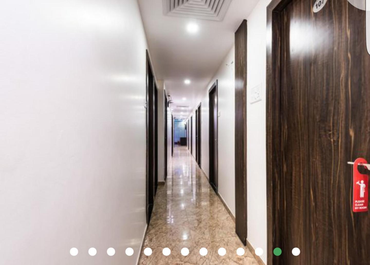 Hotel Guestinn Residency Мумбаи Экстерьер фото