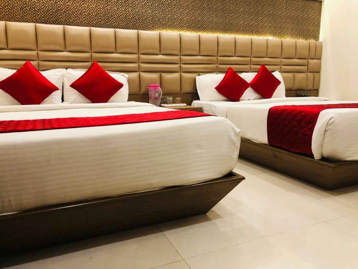 Hotel Guestinn Residency Мумбаи Экстерьер фото